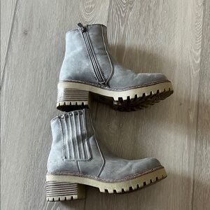 Blowfish Gray Ankle Booties with Chunky Sole size 6